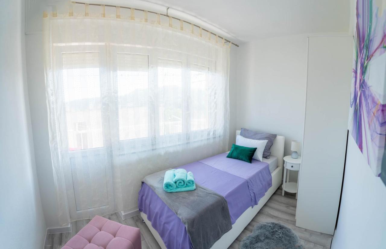 Apartman M Apartment Knin Luaran gambar