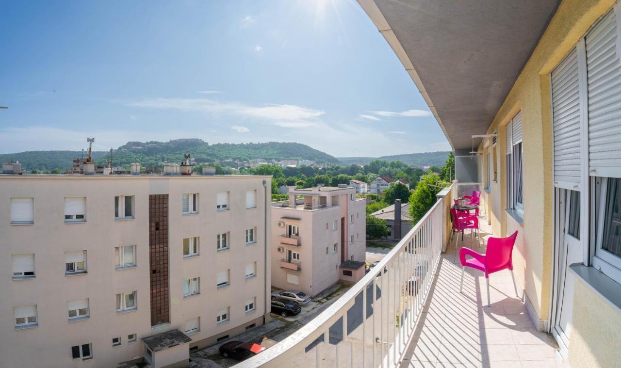 Apartman M Apartment Knin Luaran gambar